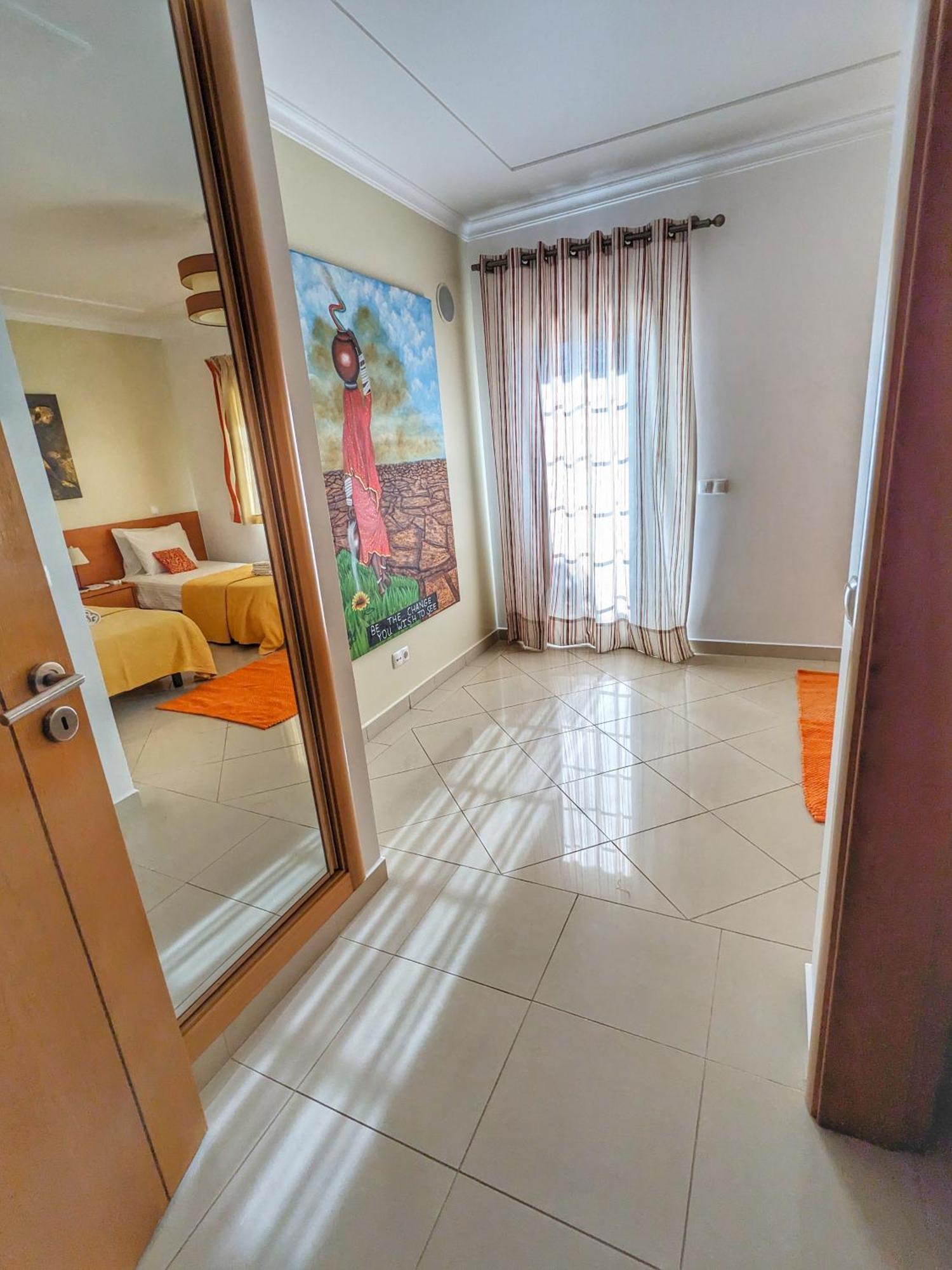 Farm Village- Townhouse 2 Mins From Old Town Albufeira Exteriör bild