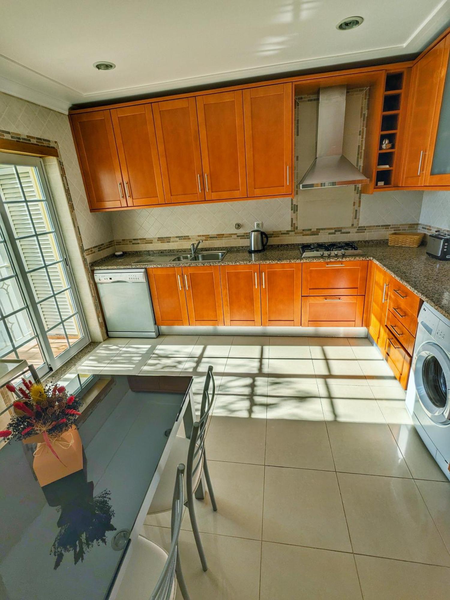 Farm Village- Townhouse 2 Mins From Old Town Albufeira Exteriör bild